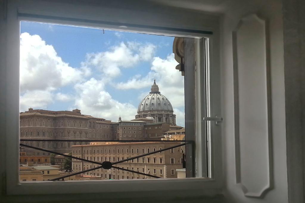La Rosa Del Vaticano Luxury Apartment — Foto 1